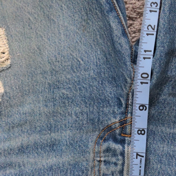 Levi's 501 distressed jeans 28x28 - Picture 8 of 9